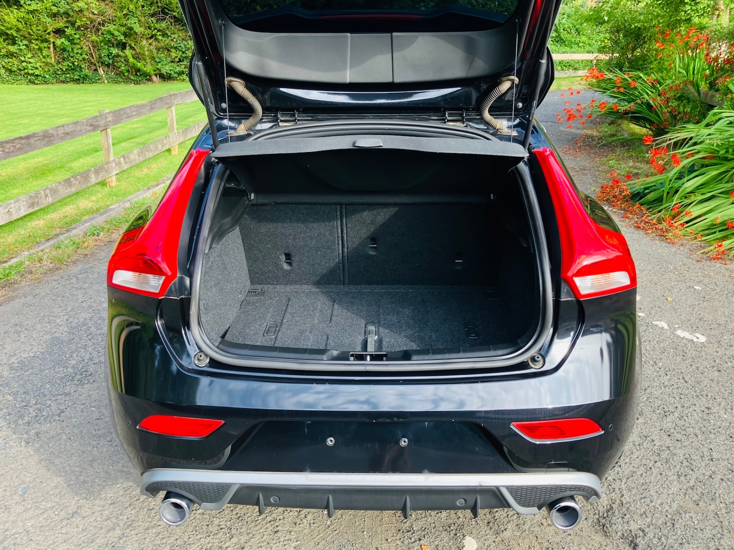 Used Volvo V40 2025 for sale - 76719770: Photo 18