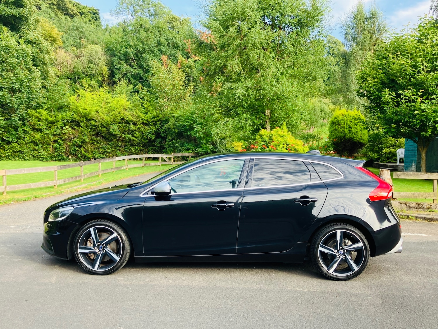 Used Volvo V40 2025 for sale - 76719770: Photo 6