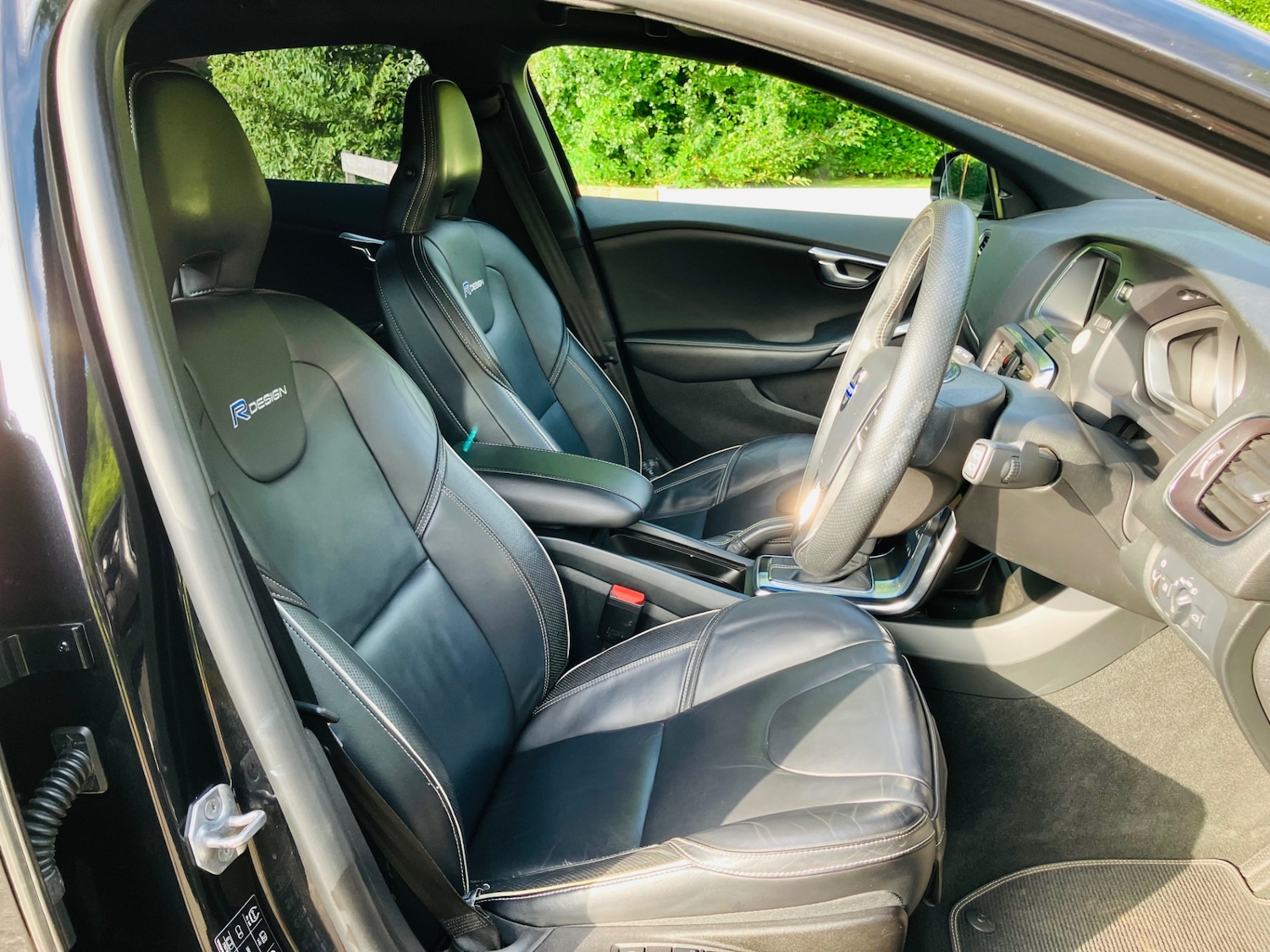 Used Volvo V40 2025 for sale - 76719770: Photo 8