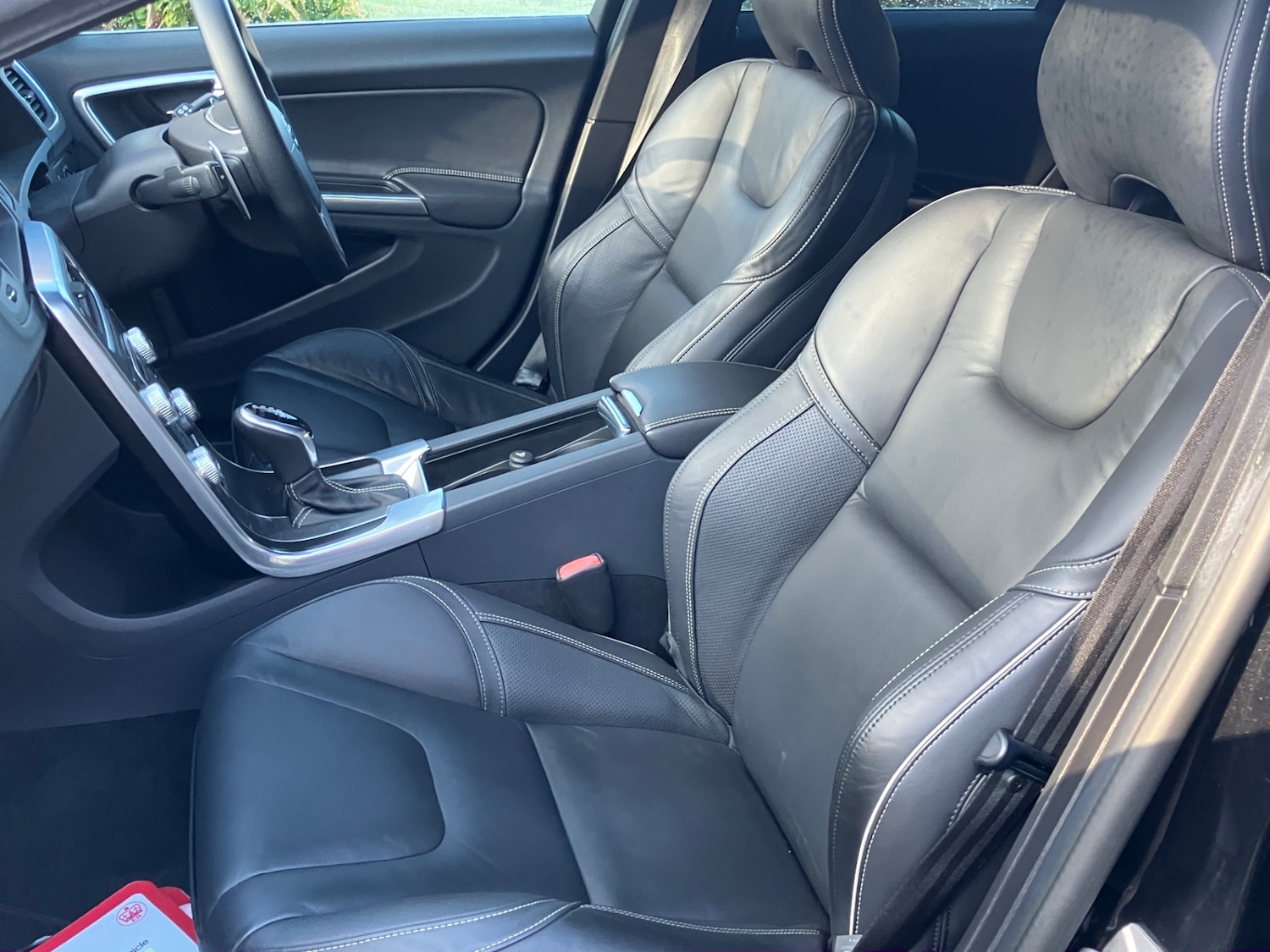 Used Volvo V60 2015 for sale - 77787249: Photo 10