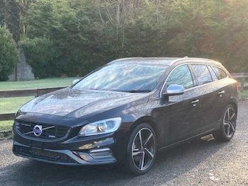 Used Volvo V60 2015 for sale - 77787249: Photo