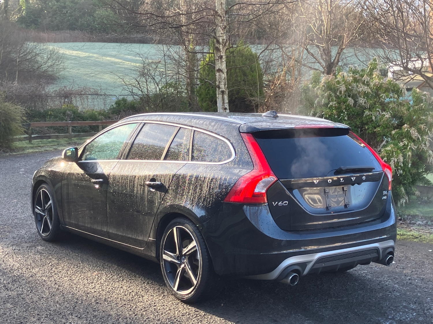 Used Volvo V60 2015 for sale - 77787249: Photo 4