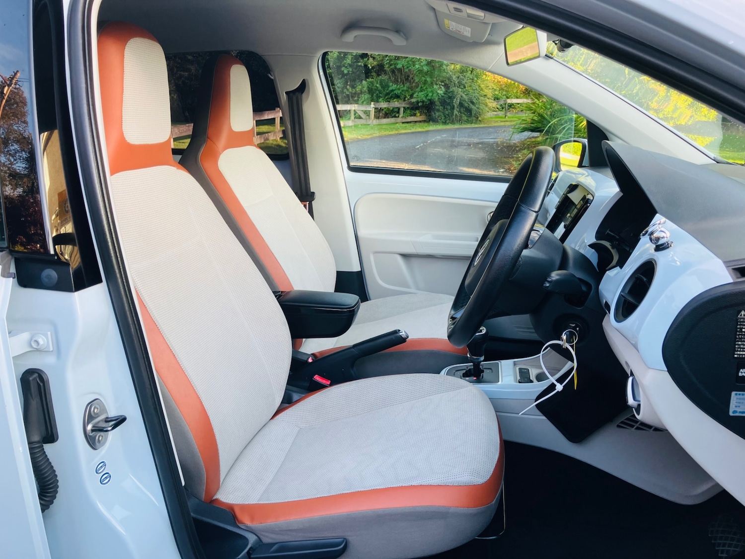 Used Volkswagen up! 2013 for sale - 76720368: Photo 7