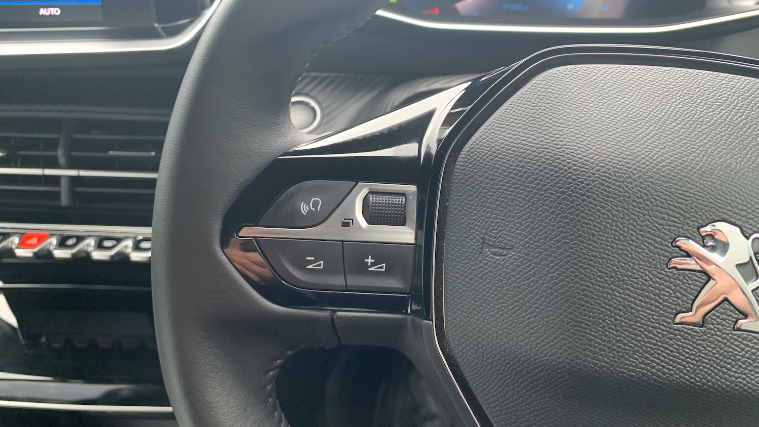 Used Peugeot 2008 2022 for sale - 77497910: Photo 23