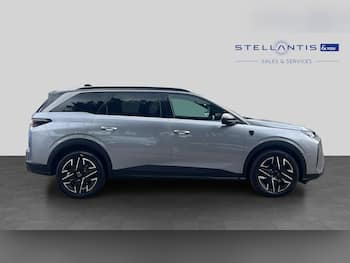 Used Peugeot 5008 2025 for sale - 79497883: Photo
