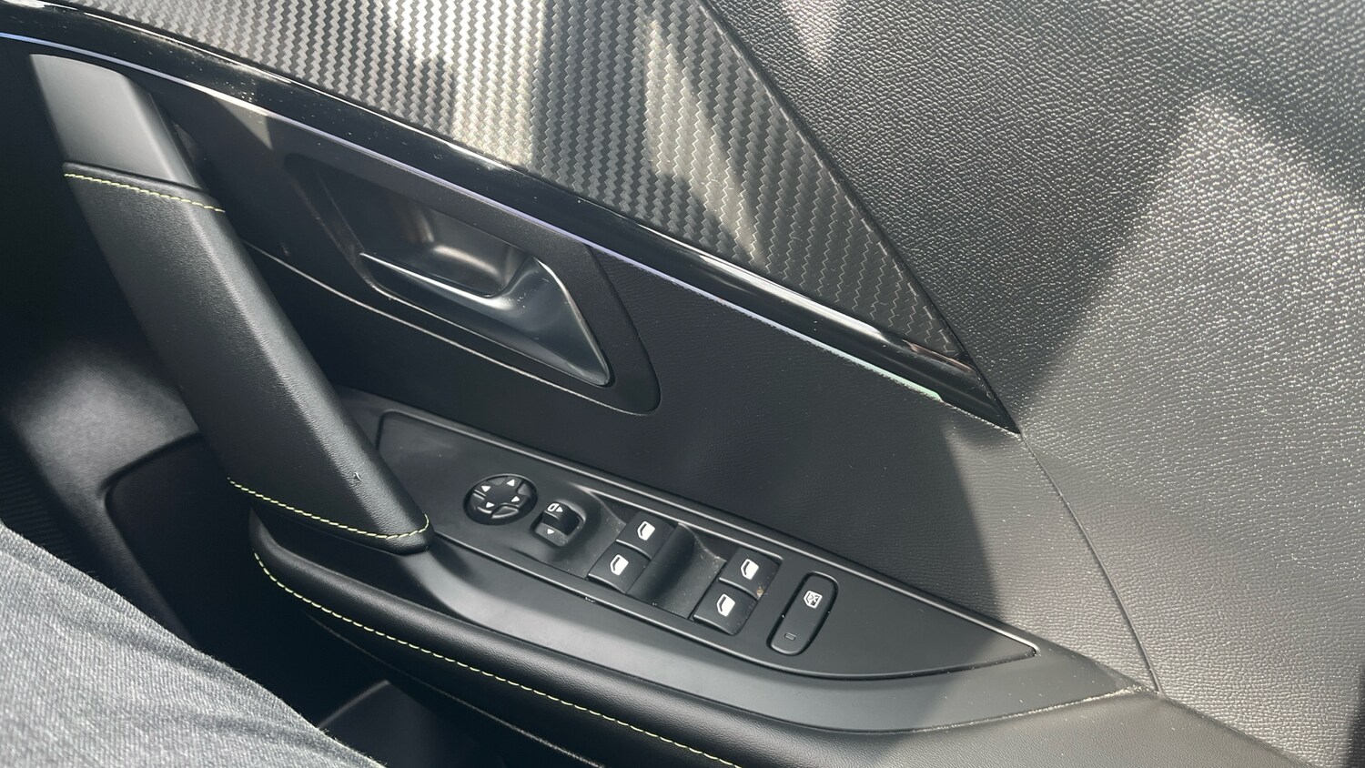 Used Peugeot 208 2023 for sale - 77372345: Photo 22