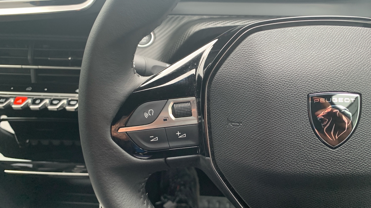 Used Peugeot 2008 2024 for sale - 77497970: Photo 23