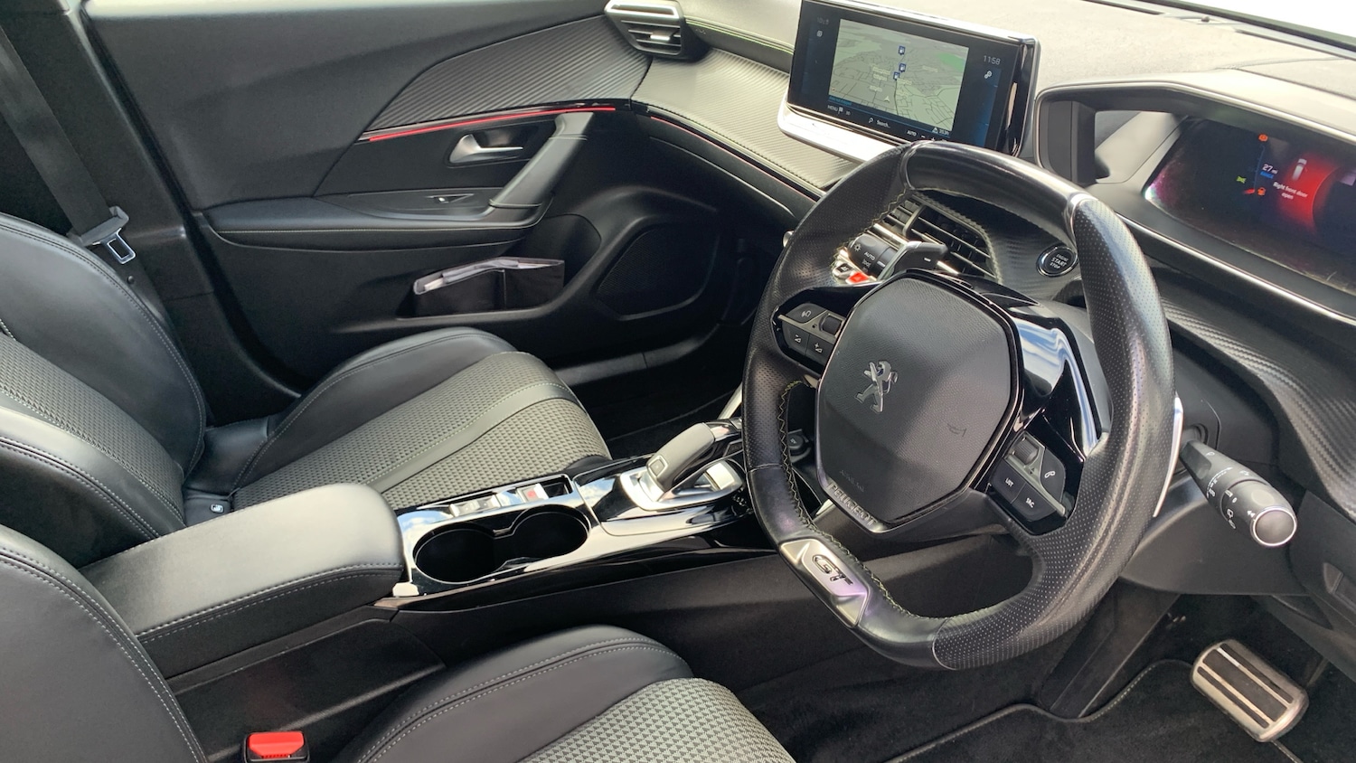 Used Peugeot 2008 2021 for sale - 76400002: Photo 11