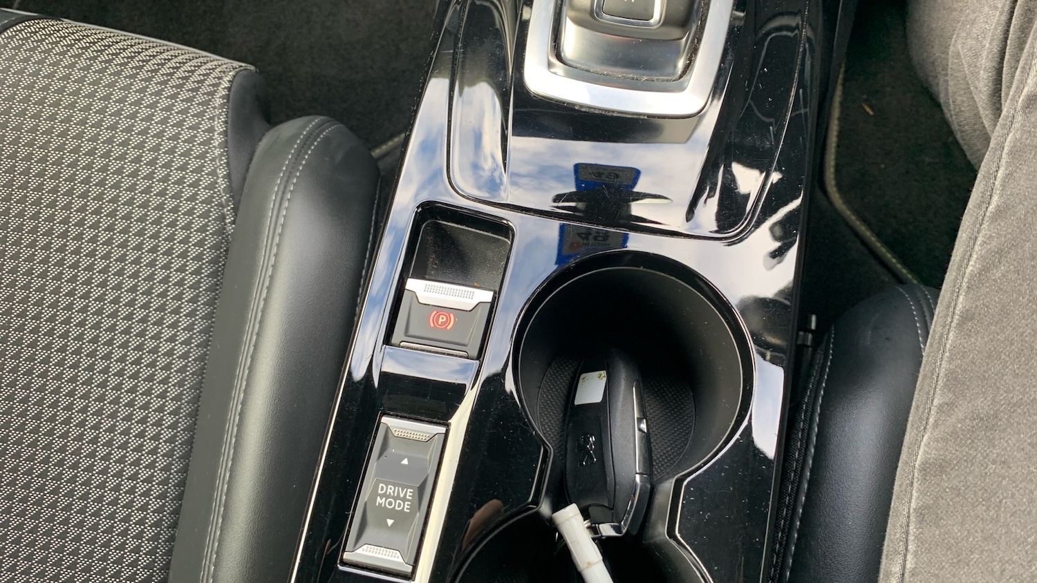 Used Peugeot 2008 2021 for sale - 76400002: Photo 21