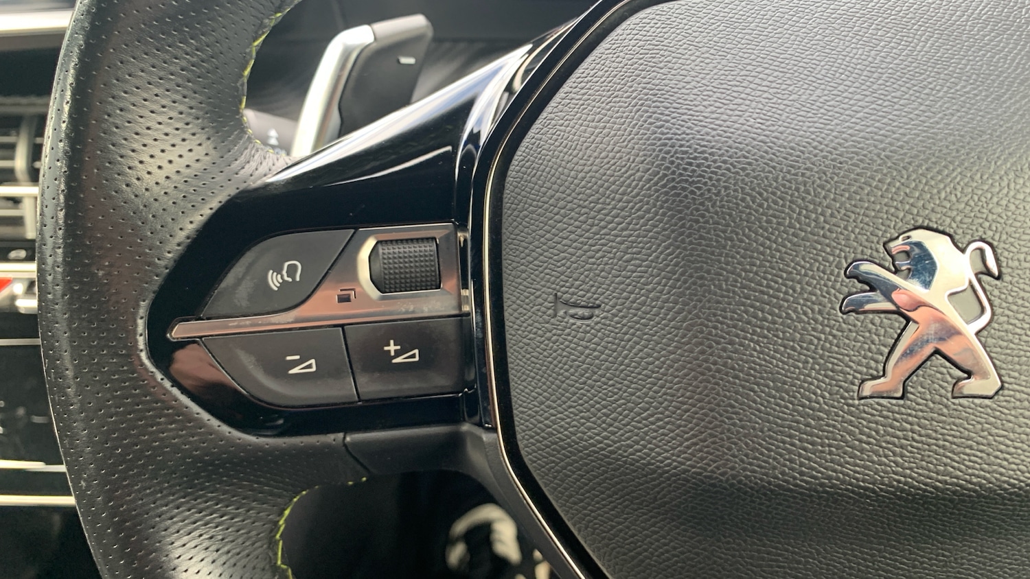 Used Peugeot 2008 2021 for sale - 76400002: Photo 23