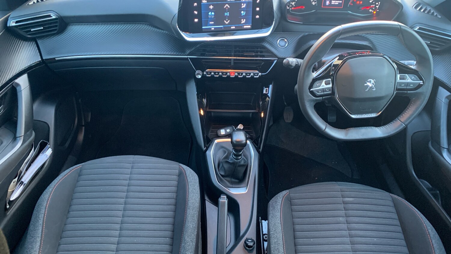 Used Peugeot 2008 2022 for sale - 76672217: Photo 4