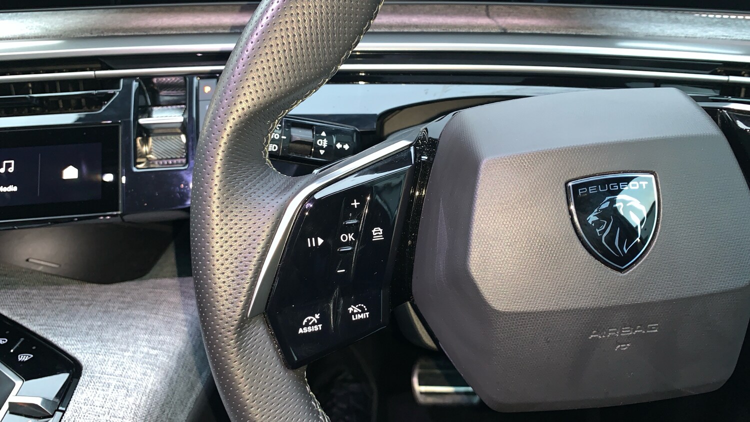 Used Peugeot 3008 2025 for sale - 76772589: Photo 24