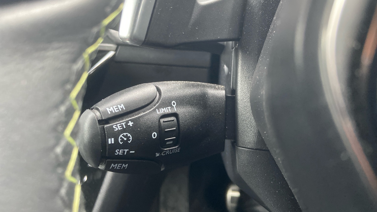 Used Peugeot 2008 2024 for sale - 77412793: Photo 55