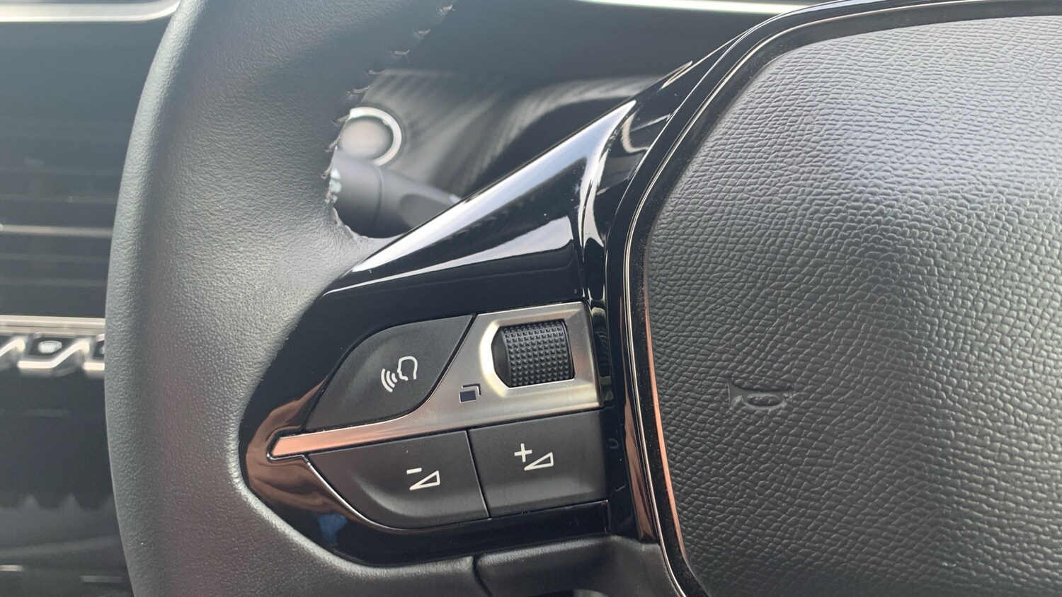 Used Peugeot 208 2021 for sale - 77840546: Photo 23