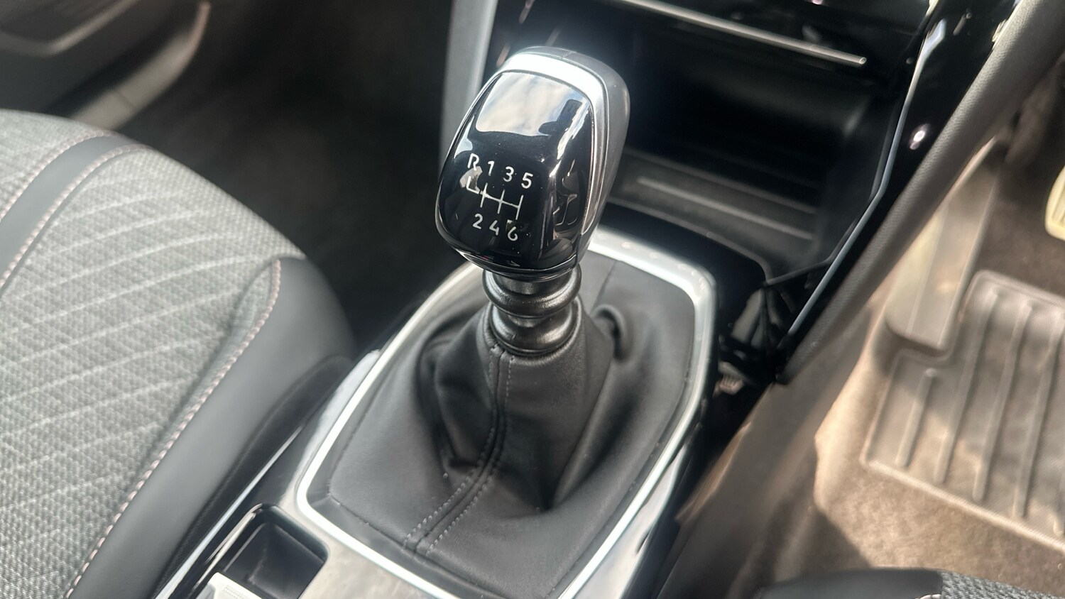 Used Peugeot 2008 2024 for sale - 76033067: Photo 20