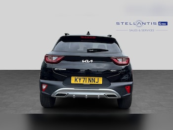 Used Kia Stonic 2021 for sale - 78890635: Photo