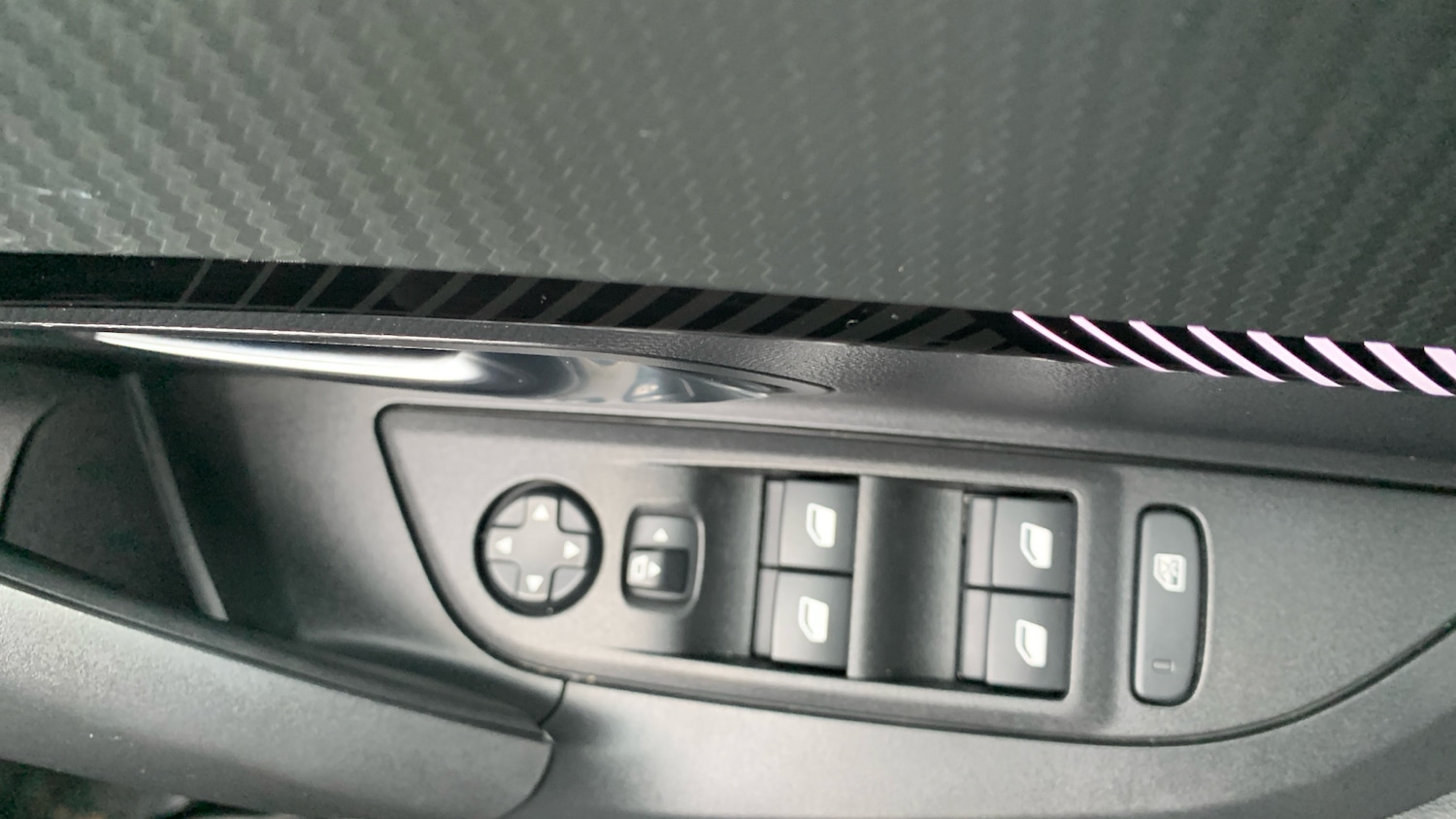 Used Peugeot 2008 2024 for sale - 77332380: Photo 23