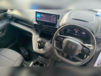 Used Citroen Berlingo 2024 for sale - 77840629: Photo