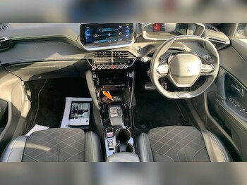 Used Peugeot 2008 2023 for sale - 77785263: Photo