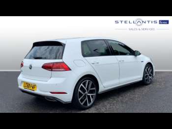 Used Volkswagen Golf 2018 for sale - 75104017: Photo