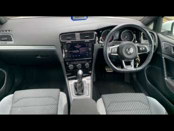 Used Volkswagen Golf 2018 for sale - 75104017: Photo