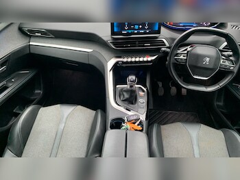 Used Peugeot 5008 2020 for sale - 76927424: Photo