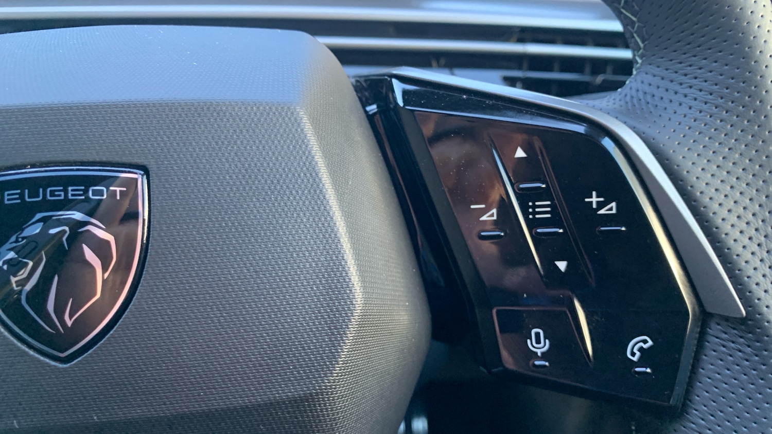 Used Peugeot 5008 2025 for sale - 77239190: Photo 25
