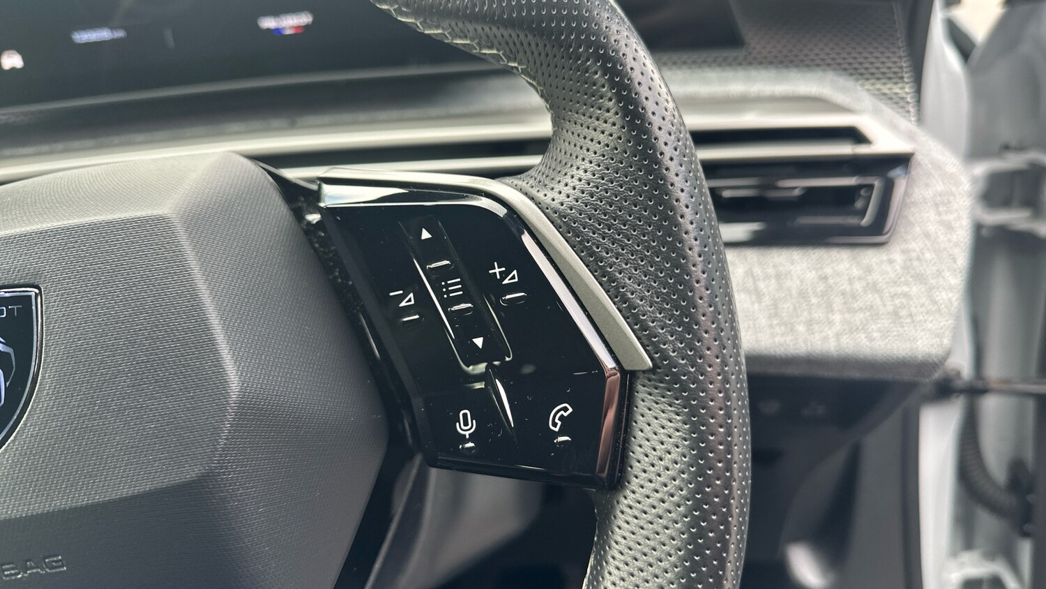 Used Peugeot 3008 2025 for sale - 76260948: Photo 24