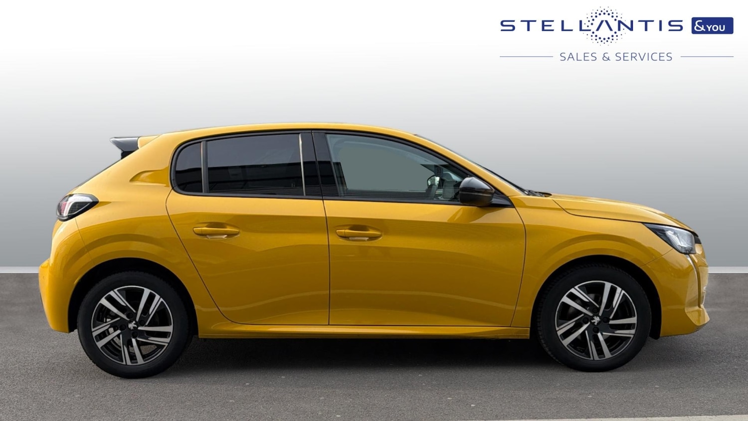 Used Peugeot 208 2023 for sale - 78058998: Photo 2