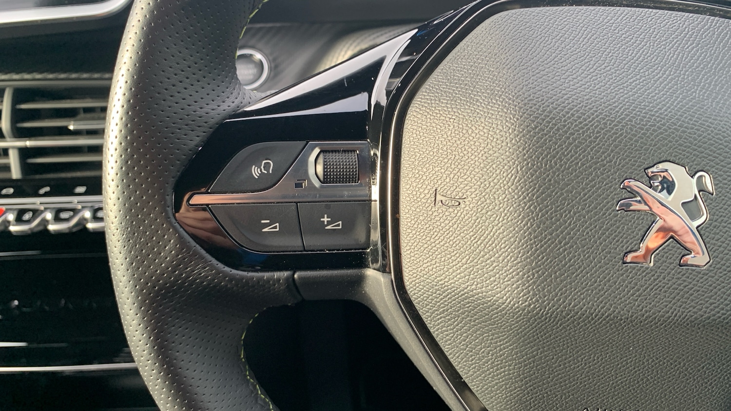 Used Peugeot 208 2022 for sale - 77551276: Photo 23