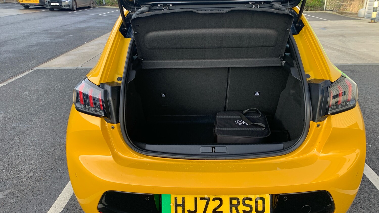 Used Peugeot 208 2022 for sale - 76667824: Photo 20