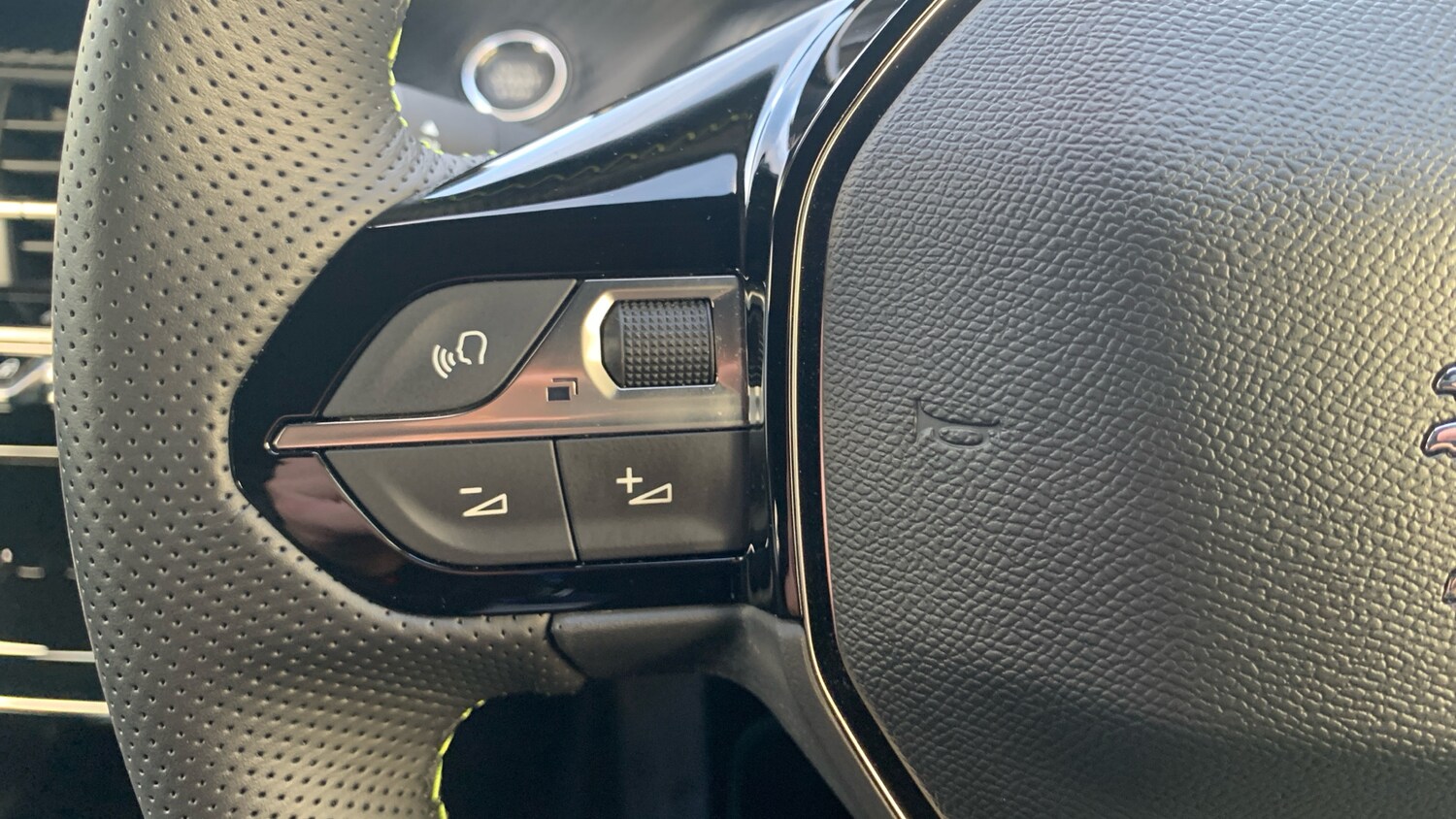 Used Peugeot 208 2022 for sale - 76667824: Photo 24