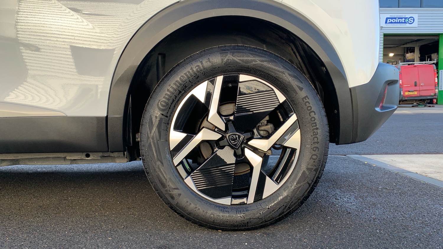 Used Peugeot 2008 2024 for sale - 76729990: Photo 15