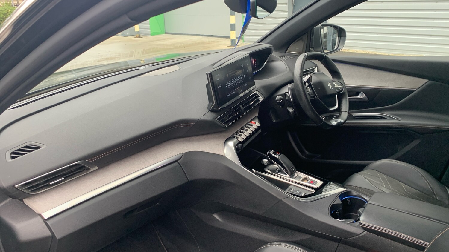 Used Peugeot 3008 2022 for sale - 76110312: Photo 12