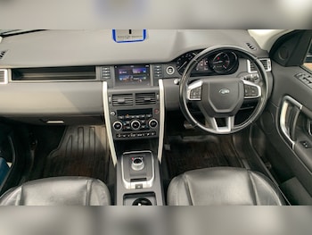 Used Land Rover Discovery Sport 2016 for sale - 75840628: Photo