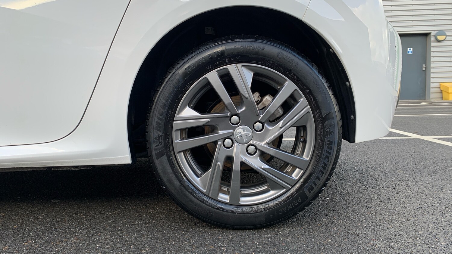 Used Peugeot 208 2021 for sale - 76667840: Photo 16