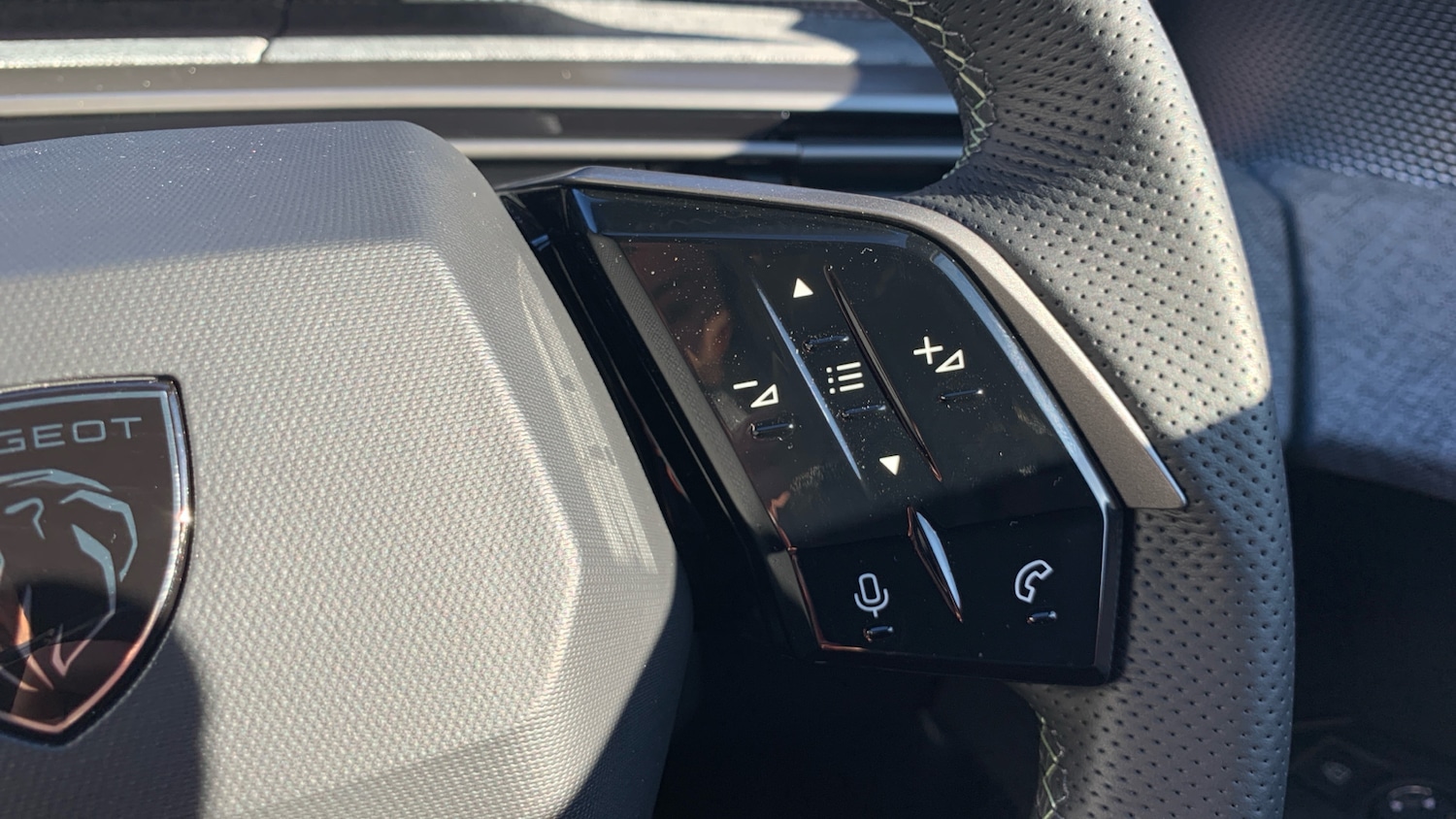 Used Peugeot 5008 2025 for sale - 77239186: Photo 25