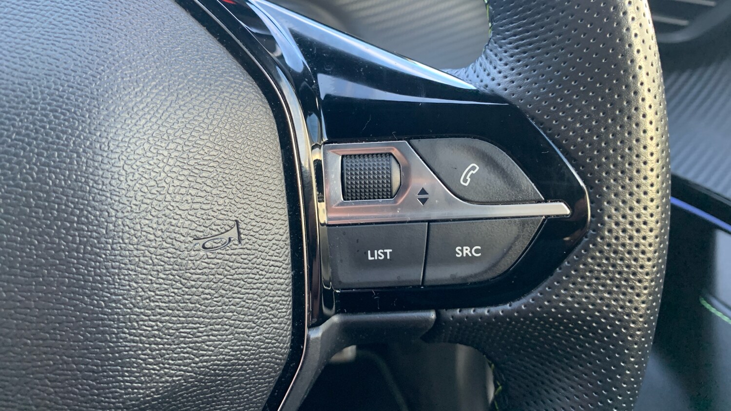 Used Peugeot 2008 2024 for sale - 76378423: Photo 24