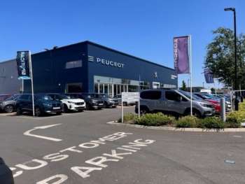 Used Peugeot 208 2023 for sale - 71727892: Photo
