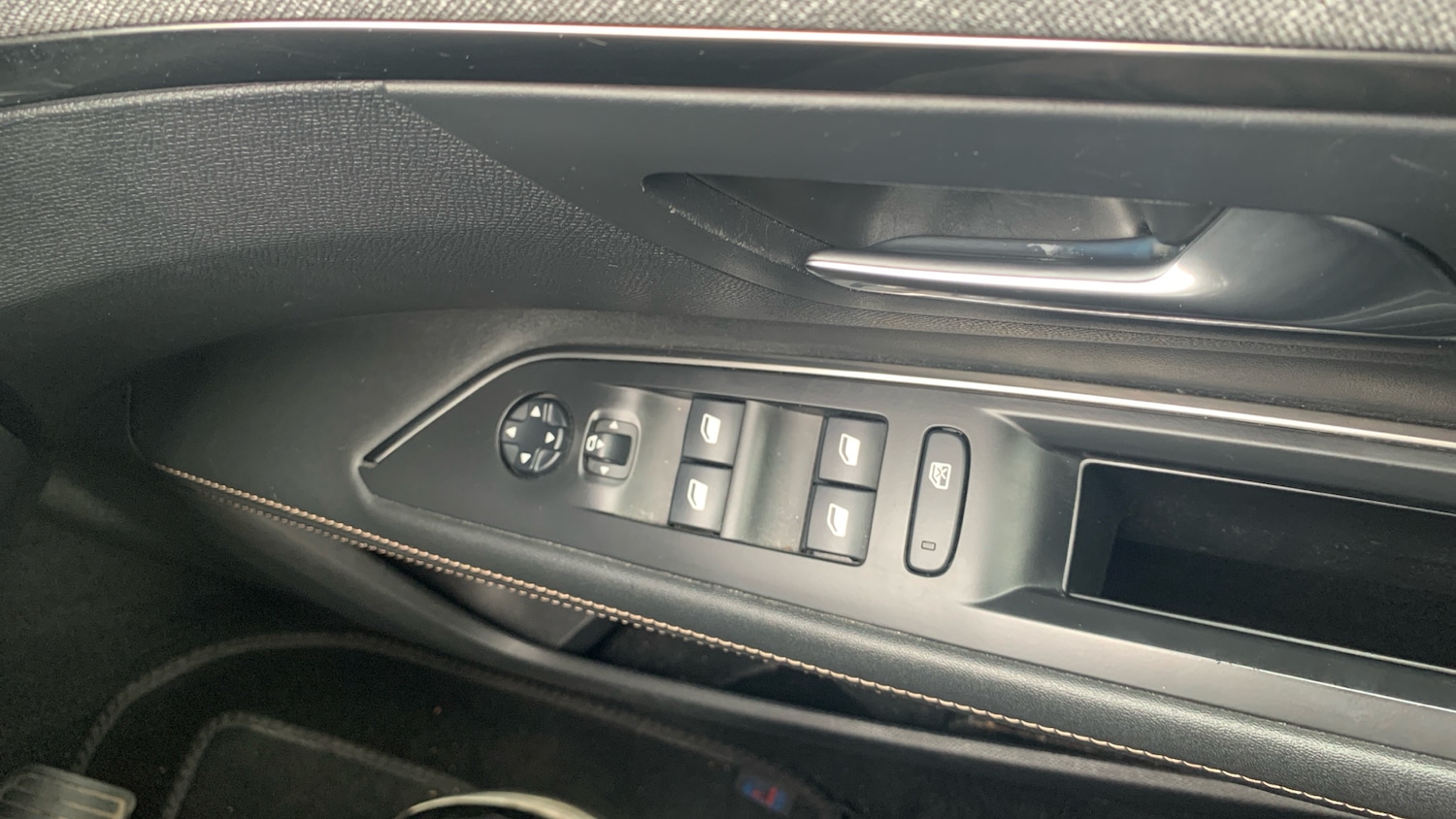 Used Peugeot 3008 2020 for sale - 76433772: Photo 22