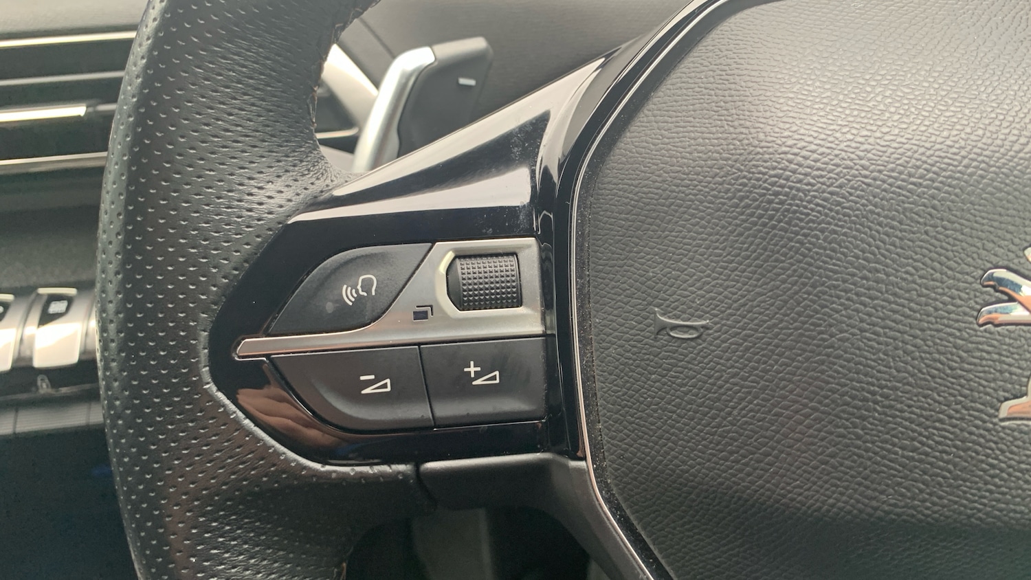 Used Peugeot 3008 2020 for sale - 76433772: Photo 23