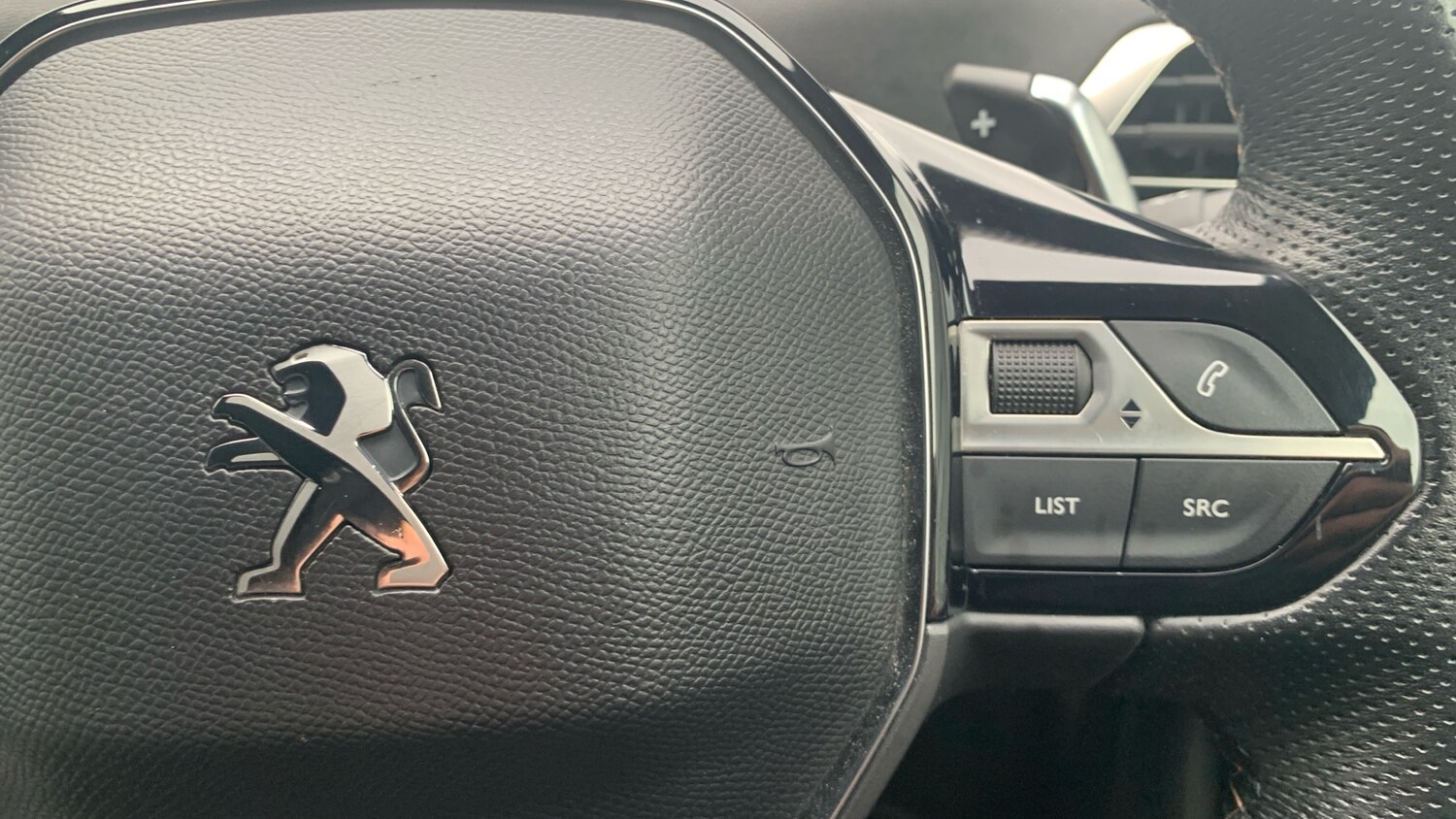 Used Peugeot 3008 2020 for sale - 76433772: Photo 24