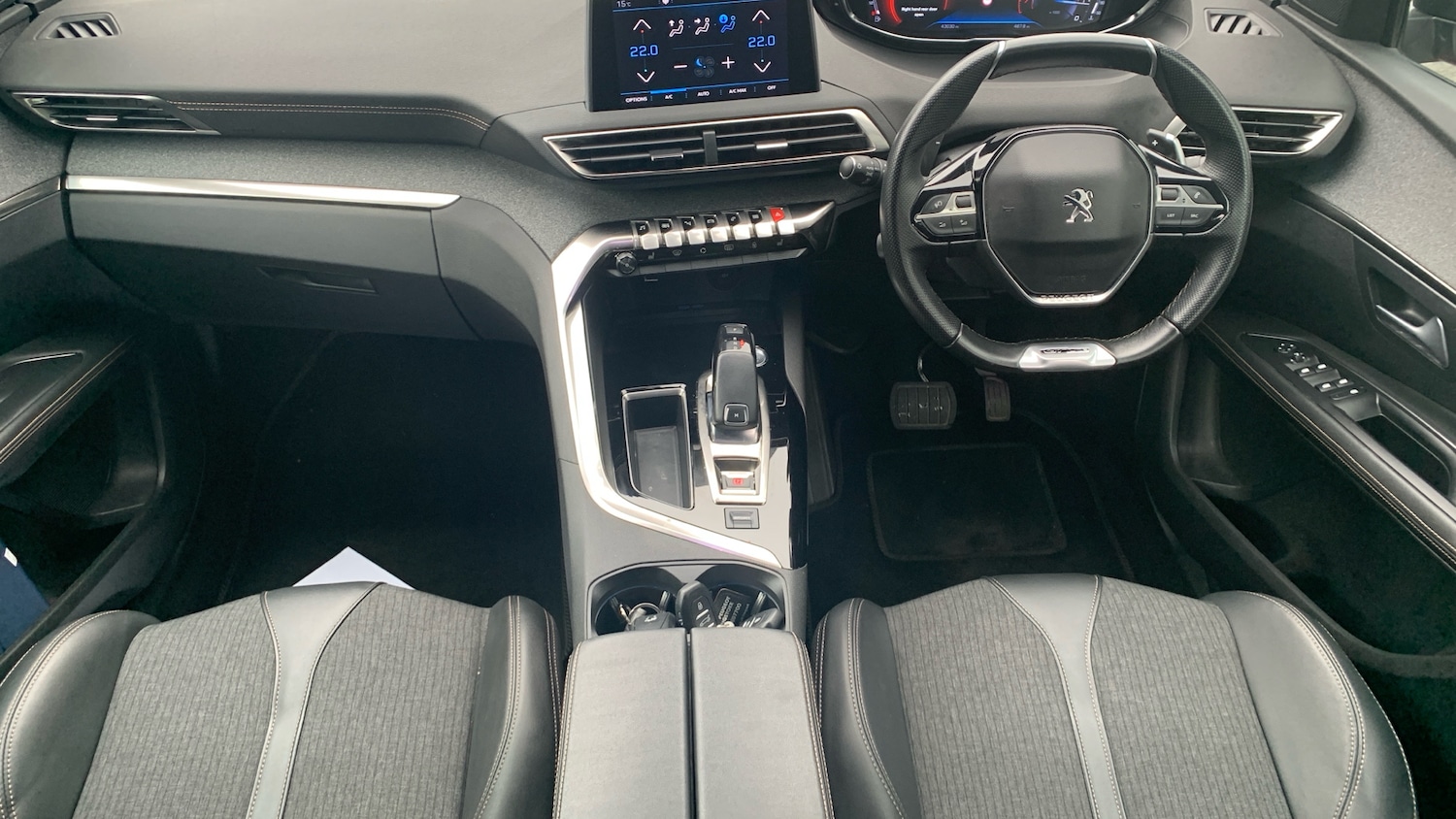 Used Peugeot 3008 2020 for sale - 76433772: Photo 4