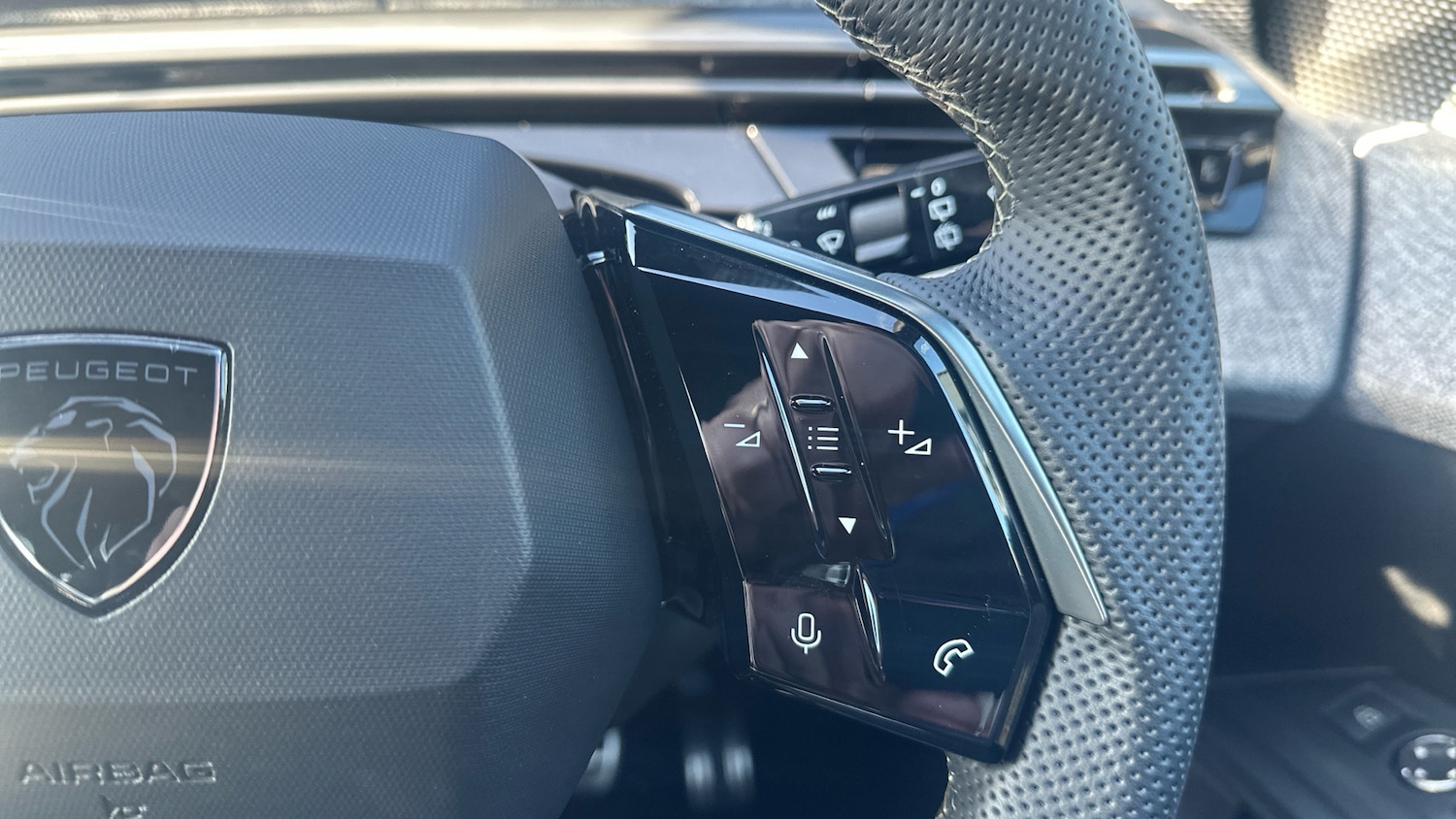 Used Peugeot 5008 2025 for sale - 77898872: Photo 24