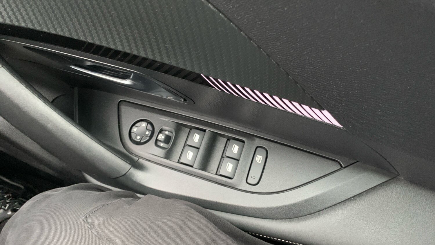 Used Peugeot 2008 2024 for sale - 77098811: Photo 22