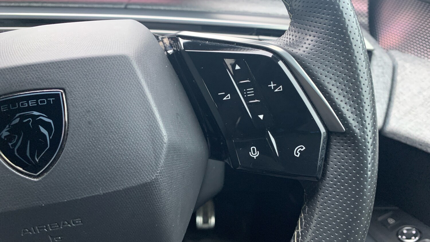 Used Peugeot 5008 2024 for sale - 77926642: Photo 24