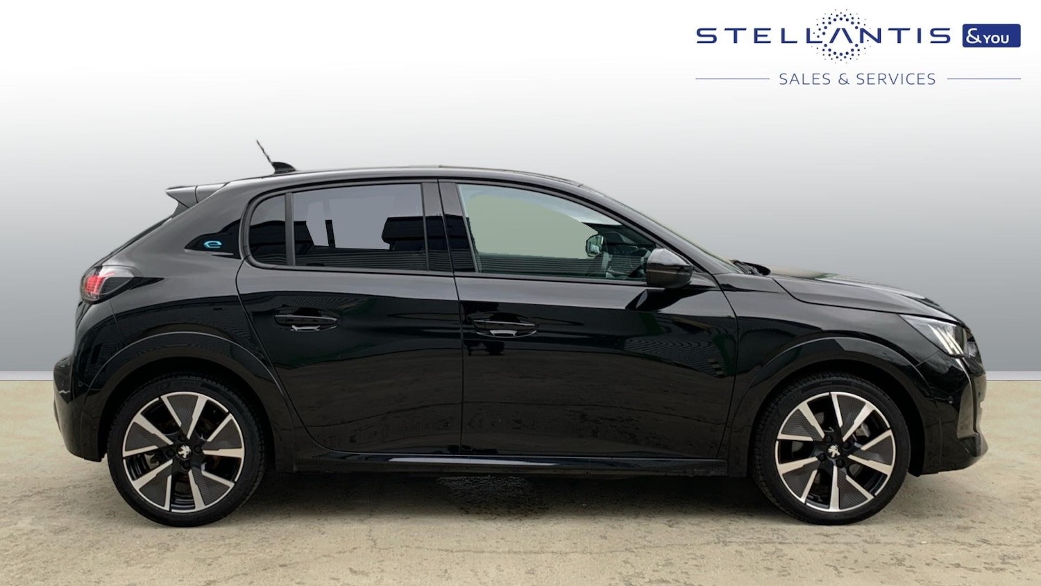 Used Peugeot 208 2022 for sale - 77560409: Photo 2