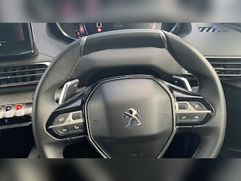 Used Peugeot 3008 2024 for sale - 76730016: Photo