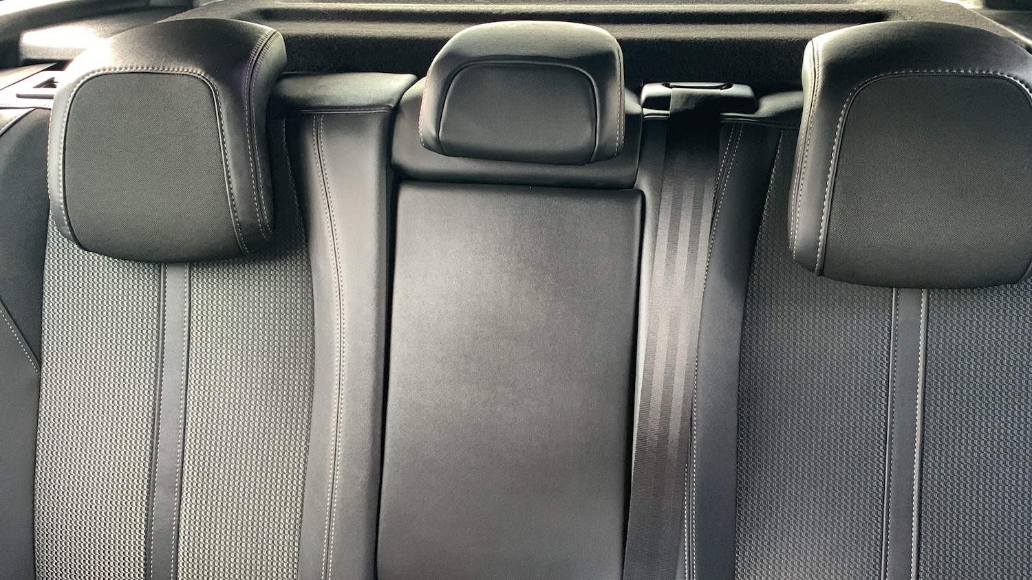 Used Peugeot 3008 2024 for sale - 76730016: Photo 4