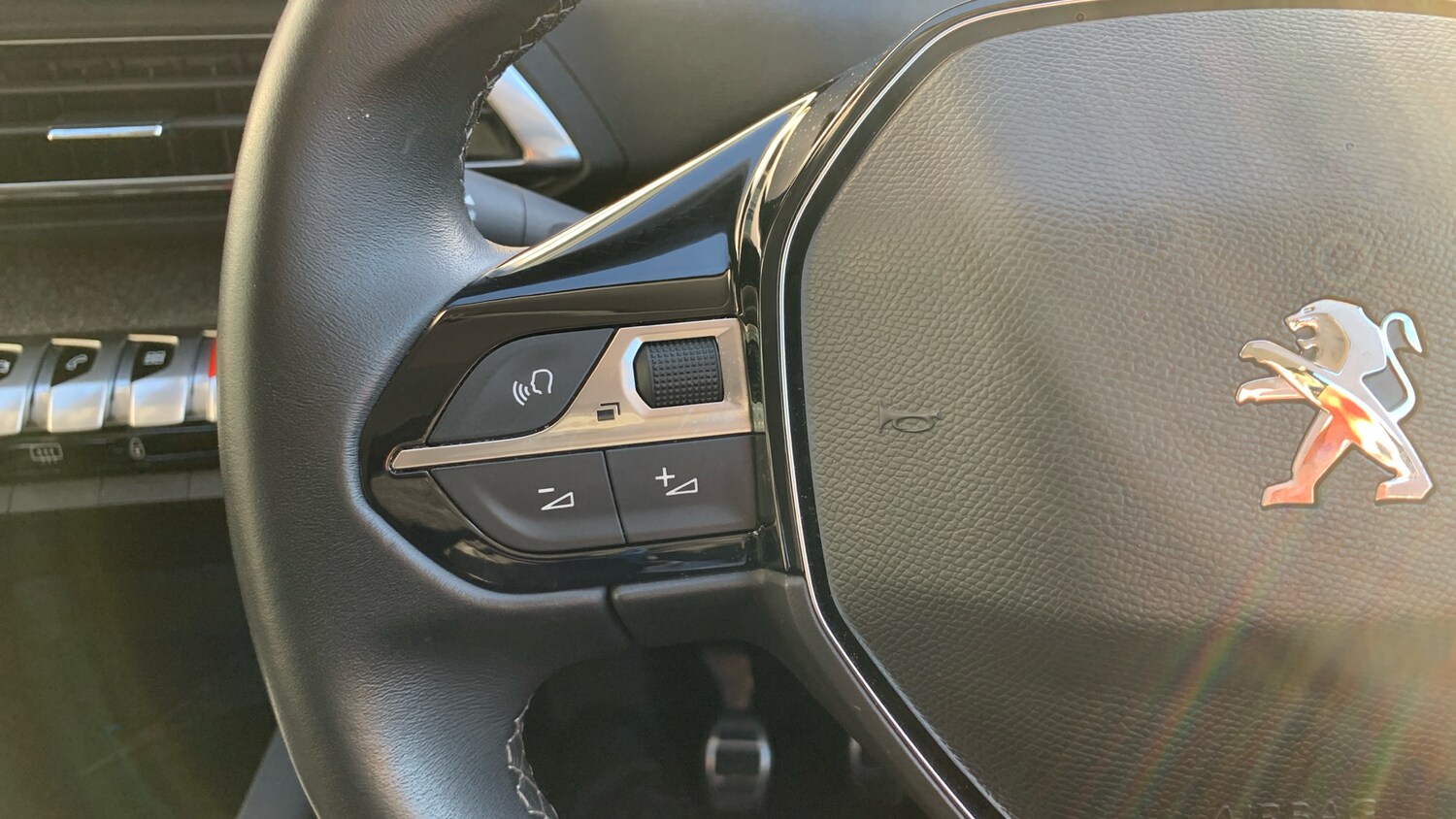 Used Peugeot 3008 2022 for sale - 76593351: Photo 24